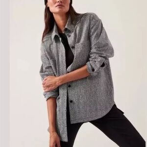 Athleta Gray Herringbone Button-Up Shirt Jacket / Shacket